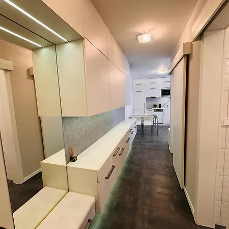 Seven - Free Parking Apartment Gyor