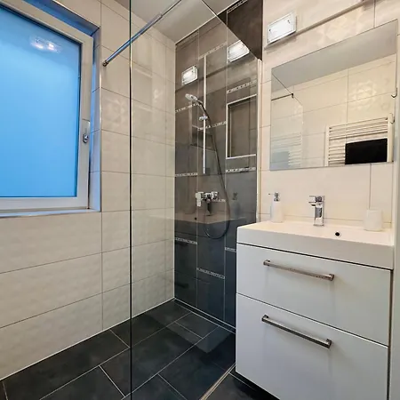Apartment Seven - Free Parking Gyor